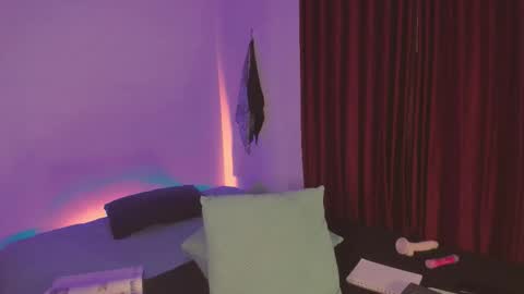 Esteban online show from November 2025 01:15:02 AM