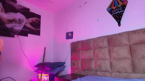 Estrella online show from October 2025 11:53:01 AM