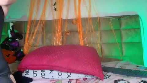 Estrella online show from October 2025 11:55:02 AM