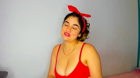 Estrella Merkel  online show from November 2025 01:38:02 AM