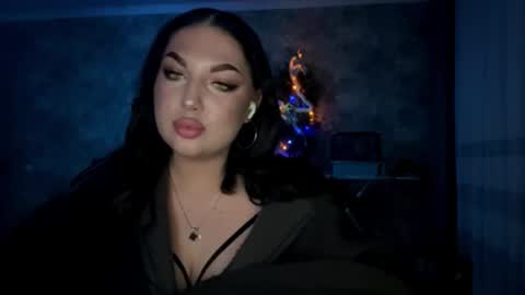 Snapshot of estrellaibbotson chatting on February 2026 03:46:01 PM Lola online show from February 2026 03:46:01 PM