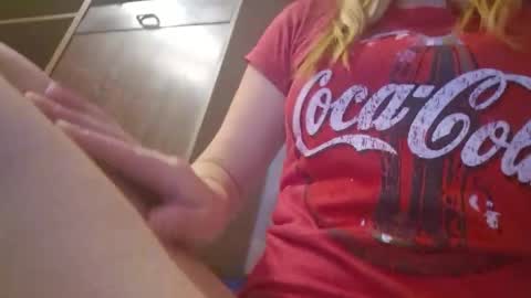 estrellawalters online show from November 2025 04:42:01 PM