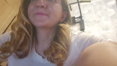 estrellawalters online show from May 2026 09:39:02 AM