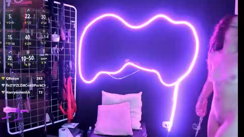 Cloe and Megan online show from November 2025 11:05:01 PM