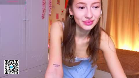 esyameglin online show from October 2025 02:12:02 AM