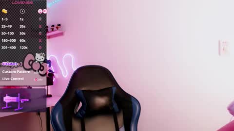 Snapshot of eternal_moonqs chatting on December 2025 07:34:02 PM Moon online show from December 2025 07:34:02 PM