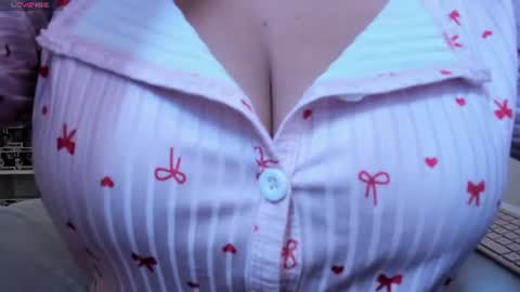 Snapshot of eternalmuse chatting on June 2026 10:06:02 AM eternalmuse online show from June 2026 10:06:02 AM