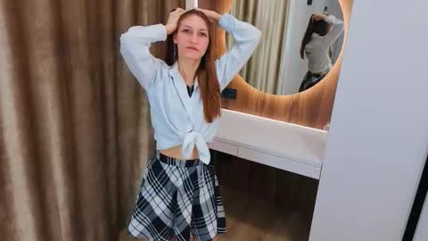 Mary online show from December 2025 04:02:01 PM