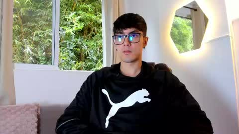 etham_wolf1 online show from May 2026 12:45:02 PM