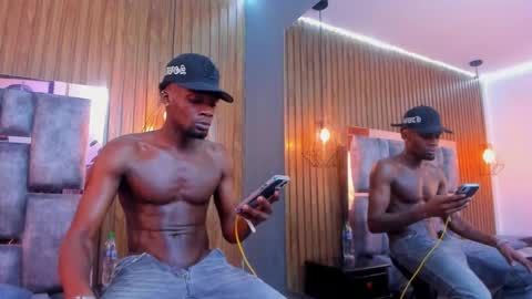 Ethan OPry online show from November 2025 08:01:01 PM