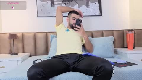 Snapshot of ethan__walker chatting on March 2026 07:09:01 PM Ethan online show from March 2026 07:09:01 PM