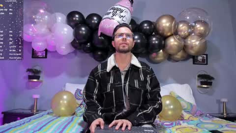 ADAM TAYLOR  ETHAN CAMBAL INDEPENDENT MODELS online show from December 2024 12:00:01 AM