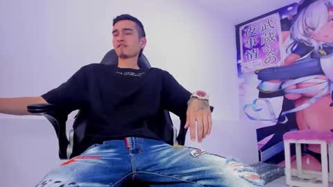 Ethan online show from October 2025 08:18:02 PM