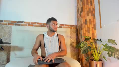 ethan helmut online show from December 2024 03:25:02 AM