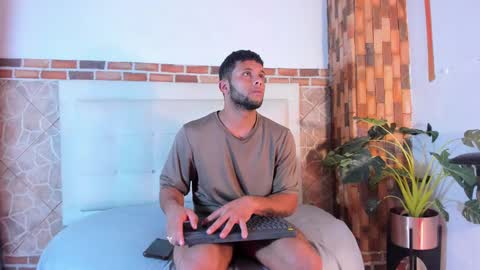 ethan helmut online show from January 2025 03:14:01 AM