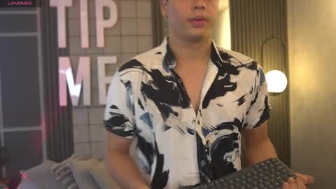 ethan_occonor online show from September 2025 06:31:02 PM