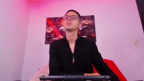 ETHAN SAI online show from November 2025 05:17:01 AM