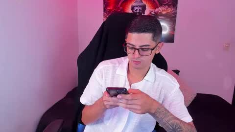 ETHAN SAI online show from November 2025 06:51:02 PM