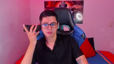 ETHAN SAI online show from November 2025 01:54:02 PM