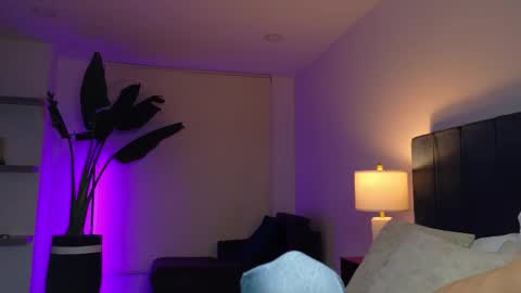 Joan online show from March 2026 03:20:01 AM