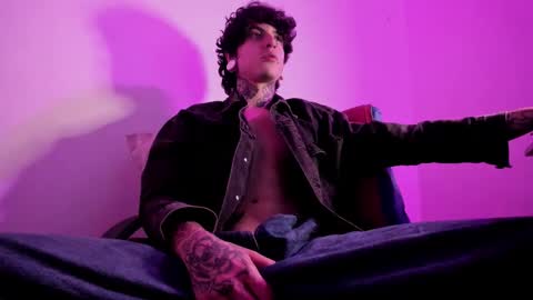 Snapshot of ethan_sykes chatting on September 2025 02:46:01 AM Ethan sykes online show from September 2025 02:46:01 AM