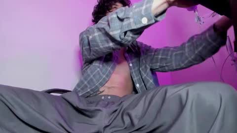 Snapshot of ethan_sykes chatting on October 2025 05:08:02 PM Ethan sykes online show from October 2025 05:08:02 PM