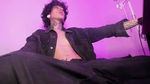 Snapshot of ethan_sykes chatting on November 2025 05:13:02 AM Ethan sykes online show from November 2025 05:13:02 AM