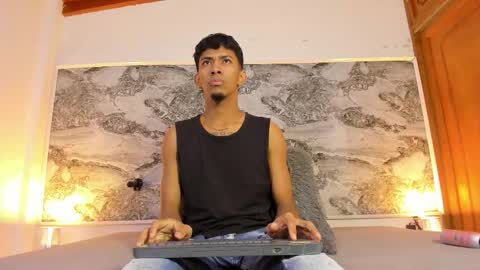 ethan_thouse online show from October 2025 07:24:02 PM