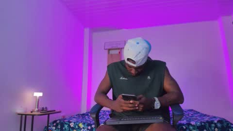 ethan travis online show from September 2025 05:40:02 PM