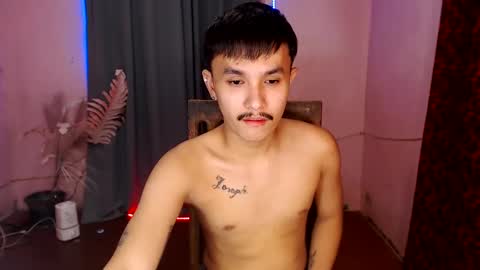 Snapshot of ethan_uwuxx chatting on January 2025 10:19:01 AM DAVE online show from January 2025 10:19:01 AM