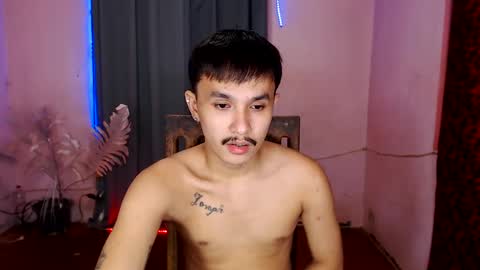 Snapshot of ethan_uwuxx chatting on January 2025 05:37:01 PM DAVE online show from January 2025 05:37:01 PM