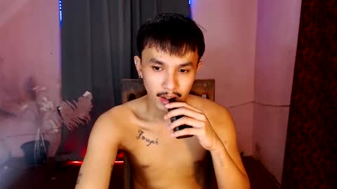 Snapshot of ethan_uwuxx chatting on January 2025 11:13:02 AM DAVE online show from January 2025 11:13:02 AM