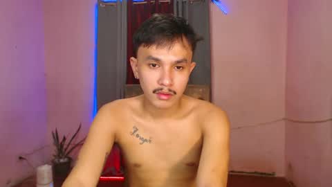 Snapshot of ethan_uwuxx chatting on February 2025 02:06:02 PM DAVE online show from February 2025 02:06:02 PM