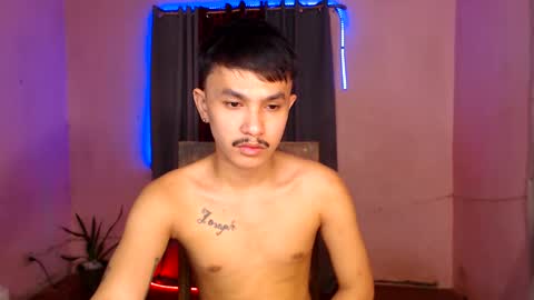 Snapshot of ethan_uwuxx chatting on February 2025 03:08:01 PM DAVE online show from February 2025 03:08:01 PM