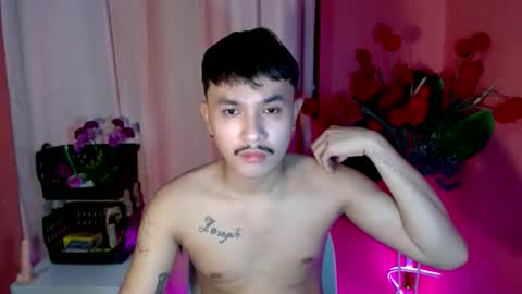 Snapshot of ethan_uwuxx chatting on October 2025 12:18:02 PM DAVE online show from October 2025 12:18:02 PM