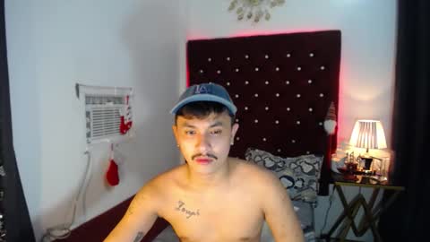 Snapshot of ethan_uwuxx chatting on November 2025 11:38:02 AM DAVE online show from November 2025 11:38:02 AM