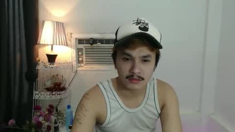 Snapshot of ethan_uwuxx chatting on March 2026 08:09:02 AM DAVE online show from March 2026 08:09:02 AM