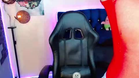 Ethan online show from May 2026 08:29:01 PM