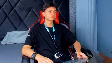 ethanlowell online show from March 2025 07:34:01 PM