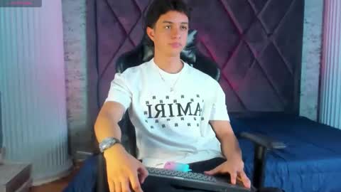 ethanlowell online show from April 2026 08:35:02 PM