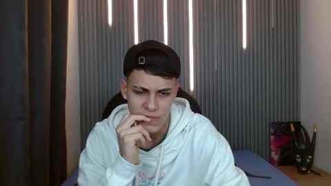 ethanx18 online show from May 2026 02:51:02 AM