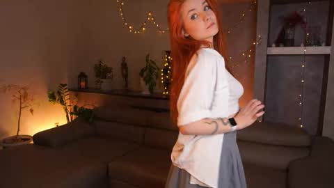 Lillie here and its my first day online show from November 2025 11:43:02 AM