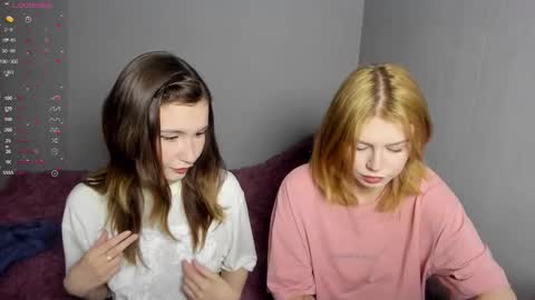 Snapshot of eumomino chatting on December 2025 10:17:02 PM Veronica Tiia Lilith left to right online show from December 2025 10:17:02 PM