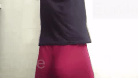 eunile online show from April 2026 05:47:02 PM