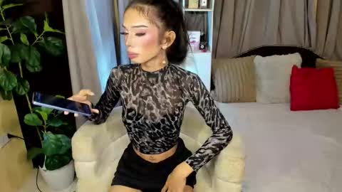 Snapshot of euphoric_goddess chatting on May 2026 04:04:02 PM euphoric_goddess online show from May 2026 04:04:02 PM