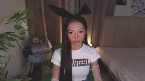 Snapshot of euphoric_goddess chatting on June 2026 01:18:02 AM euphoric_goddess online show from June 2026 01:18:02 AM