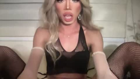 Snapshot of euphoric_goddess chatting on July 2026 08:29:02 PM euphoric_goddess online show from July 2026 08:29:02 PM