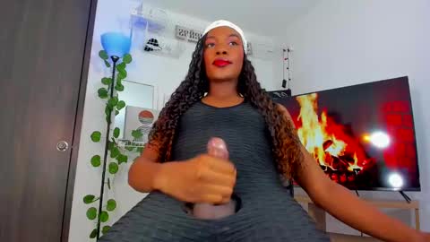 Snapshot of euphoricbunny chatting on February 2025 02:50:02 PM euphoricbunny online show from February 2025 02:50:02 PM