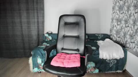 Eva online show from March 2025 11:27:02 PM