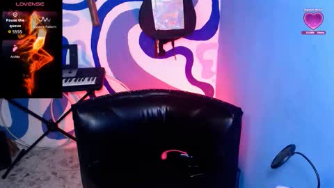 Iris Smile  independent model online show from September 2025 06:59:02 AM